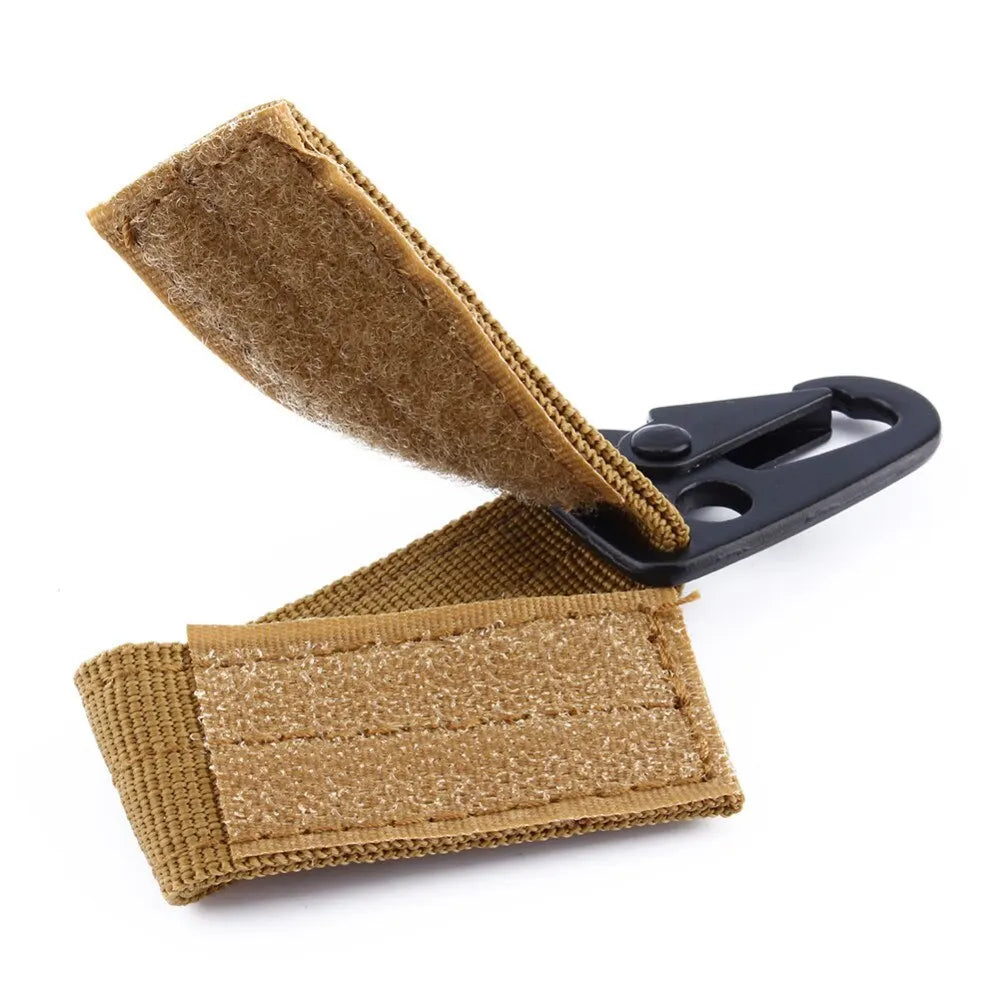 Mosquetão Tático Triângulo em Nylon com Fivela